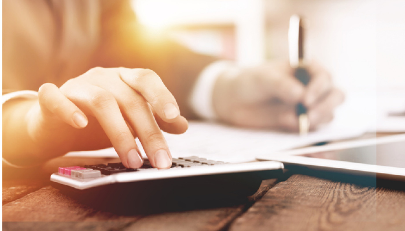 Gestionnaire de paie en interne ou cabinet externe : le vrai comparatif des coûts